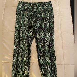 Constantly Varied Gear Venom Capris